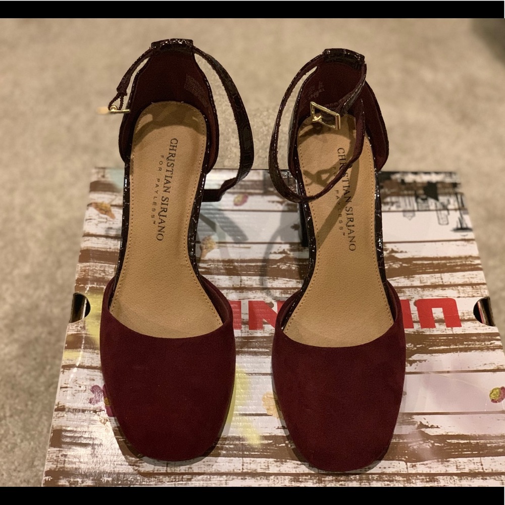 Block heels Maroon size 5